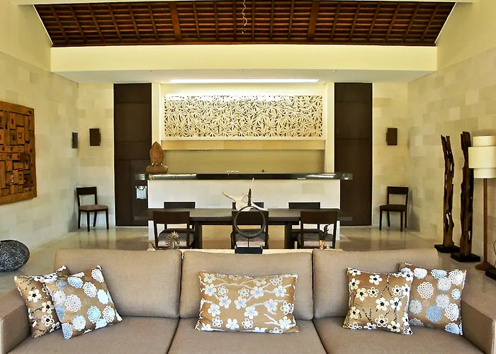 Nyaman Villas