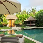 Nyaman Villas